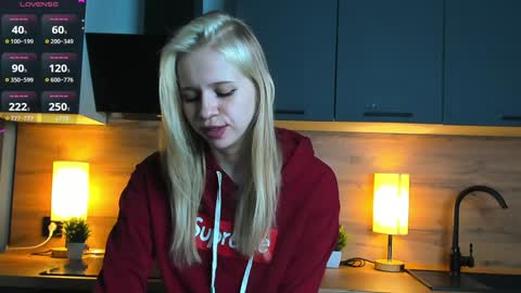 Snapshot of unforgettable_emotions chatting on January 19, 1:21 am Im online every day 1700 GMT-4 online show from January 19, 1:21 am