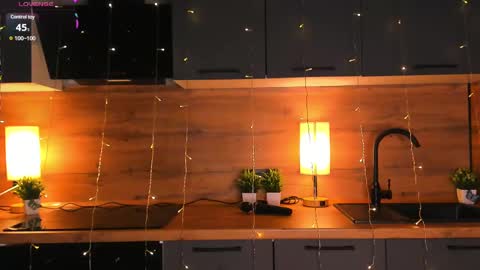 Snapshot of unforgettable_emotions chatting on February 13, 9:27 pm Im online every day 1700 GMT-4 online show from February 13, 9:27 pm