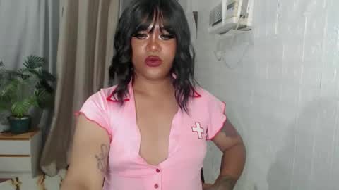 Snapshot of unforgettable_sin chatting on September 22, 5:15 pm Bella Shamara Odett online show from September 22, 5:15 pm