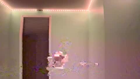 Snapshot of unhitchy1 chatting on November 10, 1:59 am unhitchy1 online show from November 10, 1:59 am