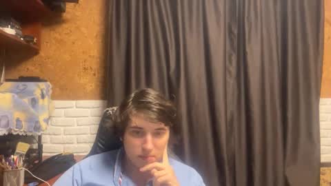 Snapshot of unholy_heat chatting on October 6, 8:17 pm Anri online show from October 6, 8:17 pm