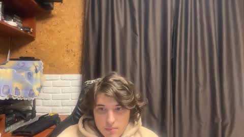 Snapshot of unholy_heat chatting on October 27, 10:47 pm Anri online show from October 27, 10:47 pm