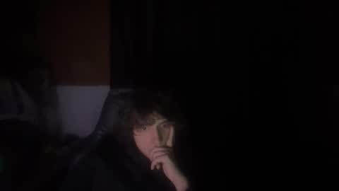 Snapshot of unholy_heat chatting on December 1, 11:54 pm Anri online show from December 1, 11:54 pm