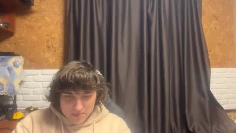 Snapshot of unholy_heat chatting on December 4, 10:18 pm Anri online show from December 4, 10:18 pm