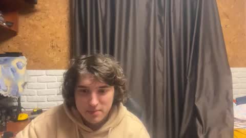 Snapshot of unholy_heat chatting on December 21, 10:28 pm Anri online show from December 21, 10:28 pm