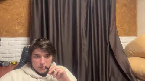 Snapshot of unholy_heat chatting on March 16, 1:55 am Anri online show from March 16, 1:55 am