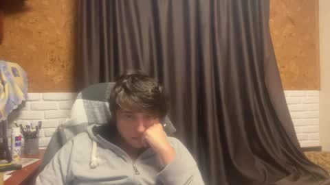 Snapshot of unholy_heat chatting on April 13, 10:26 pm Anri online show from April 13, 10:26 pm