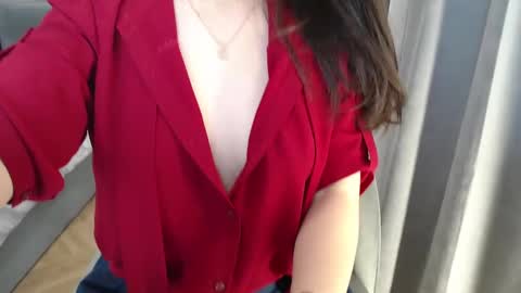 uninvited_raccoon online show from March 7, 10:43 pm