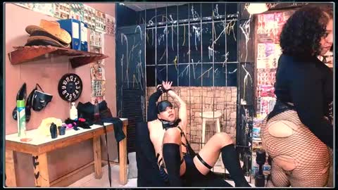 university154 online show from December 5, 8:22 am