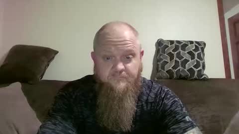 Snapshot of up_bear10 chatting on April 8, 8:47 am up_bear10 online show from April 8, 8:47 am