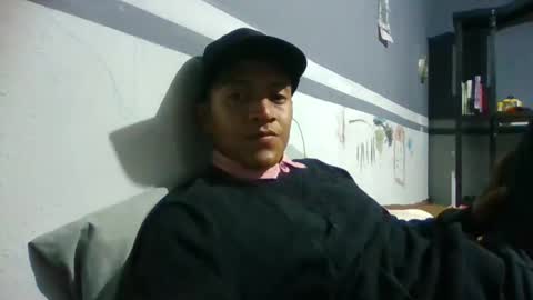 Snapshot of ur855224 chatting on January 12, 4:29 am EL CAMA online show from January 12, 4:29 am