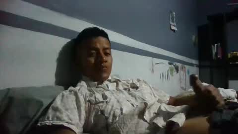 Snapshot of ur855224 chatting on January 13, 3:34 am EL CAMA online show from January 13, 3:34 am