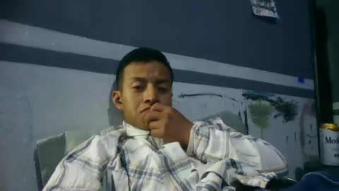 Snapshot of ur855224 chatting on February 1, 8:57 am EL CAMA online show from February 1, 8:57 am