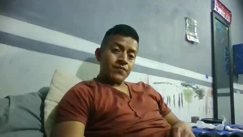 Snapshot of ur855224 chatting on February 4, 8:42 am EL CAMA online show from February 4, 8:42 am