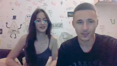 ur fave couplee online show from May 25, 6:25 pm