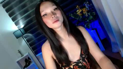 Saina Gonzales online show from September 20, 8:04 am
