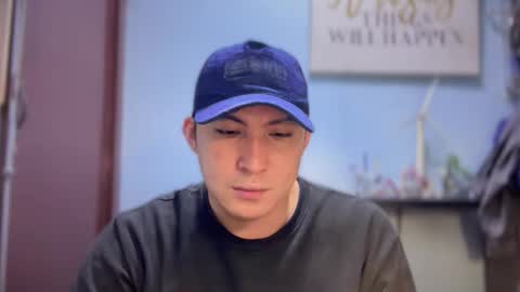 Ur jayqutee online show from November 29, 8:12 pm