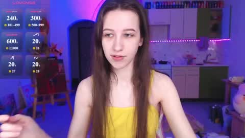 Snapshot of ur_kitty__ chatting on April 24, 1:13 pm Lera online show from April 24, 1:13 pm