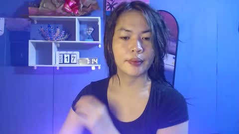 Snapshot of ur_perfectgirlmsa chatting on October 17, 11:13 am Ms. A lets go pass or pvt show online show from October 17, 11:13 am