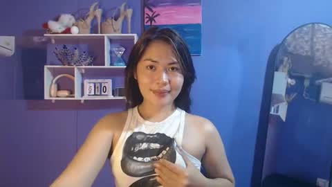 Snapshot of ur_perfectgirlmsa chatting on November 9, 4:38 pm Ms. A lets go pass or pvt show online show from November 9, 4:38 pm