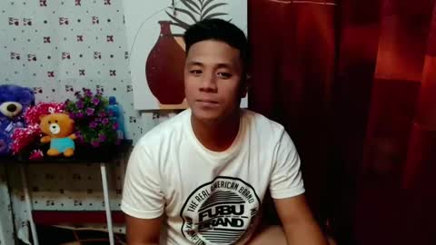 Snapshot of ur_pinoydave chatting on January 6, 4:13 pm Dave online show from January 6, 4:13 pm