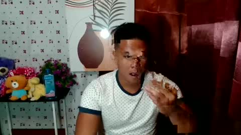 Snapshot of ur_pinoydave chatting on January 17, 1:35 pm Dave online show from January 17, 1:35 pm