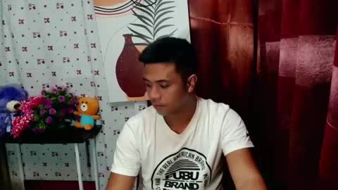 Snapshot of ur_pinoydave chatting on January 25, 7:39 pm Dave online show from January 25, 7:39 pm