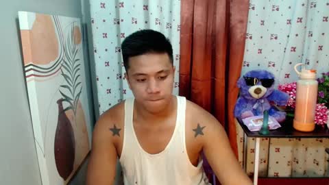 Snapshot of ur_pinoydave chatting on February 5, 6:26 pm Dave online show from February 5, 6:26 pm