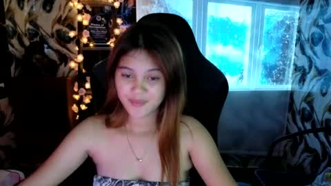 ur_prettyangel online show from July 10, 12:30 pm