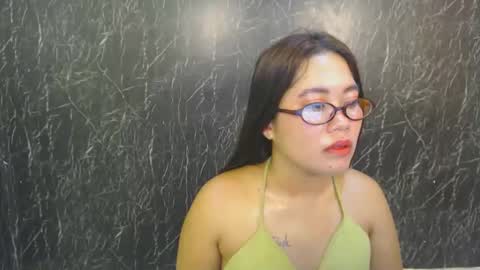ur_prettychelsie18 online show from April 25, 1:41 pm