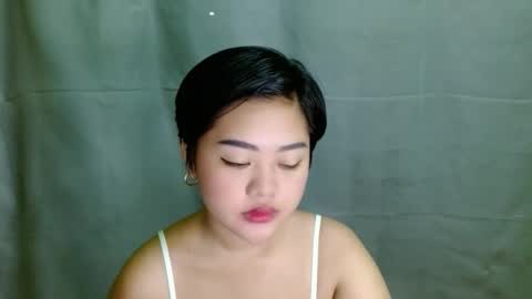 Snapshot of ur_prettyzey18 chatting on January 6, 2:48 am zey online show from January 6, 2:48 am