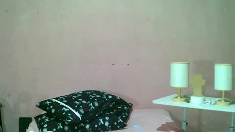 Snapshot of ur_sexybabe_ehra chatting on January 12, 1:32 am ur_sexybabe_ehra online show from January 12, 1:32 am