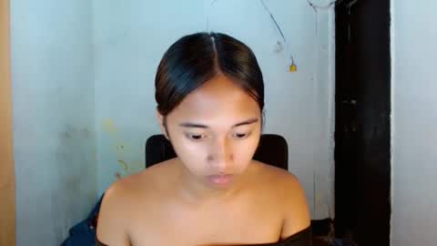 Ellie online show from March 27, 8:26 am