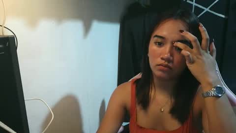 ur_wetwife online show from November 7, 8:09 pm