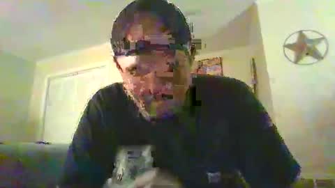 ur_zaddy4now online show from January 8, 5:05 am