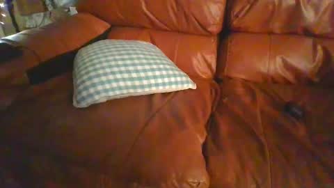 ur_zaddy4now online show from February 19, 1:39 pm