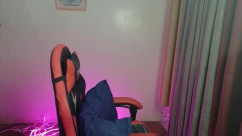 urasian_crisa online show from March 24, 11:59 am