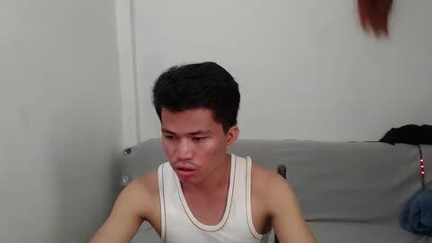 Snapshot of urasian_gil chatting on March 11, 9:48 am macky online show from March 11, 9:48 am