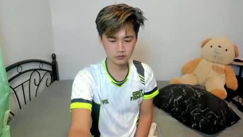 Snapshot of urasian_jhon1 chatting on November 27, 11:12 am jhon online show from November 27, 11:12 am