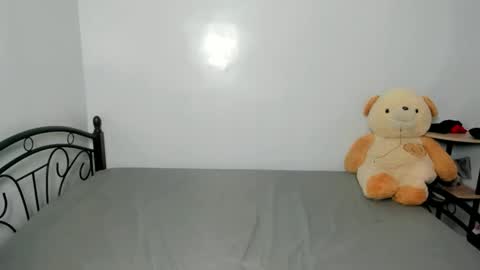 Snapshot of urasian_jhon1 chatting on December 1, 6:29 am jhon online show from December 1, 6:29 am