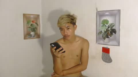 urasian_jomarie online show from March 25, 11:11 pm