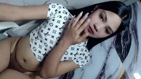 urasian_latinaxxx online show from June 25, 12:54 am