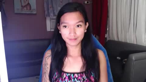 NEWRA  ALLISON online show from October 29, 7:59 pm