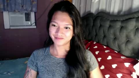 NEWRA  ALLISON online show from July 14, 10:37 pm
