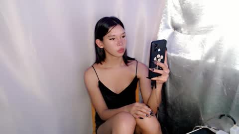 Snapshot of urasian_prettyjane chatting on February 8, 8:34 pm Jane online show from February 8, 8:34 pm