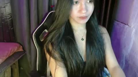 Elizabeth online show from December 8, 12:51 am