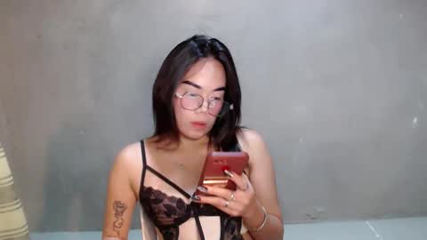 Snapshot of urbabydollx16 chatting on June 10, 4:17 pm urbabydollx16 online show from June 10, 4:17 pm