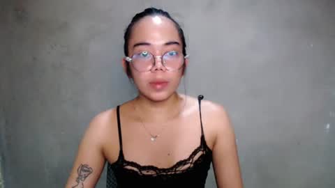 Snapshot of urbabydollx16 chatting on June 19, 2:21 pm urbabydollx16 online show from June 19, 2:21 pm