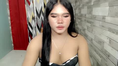 Snapshot of urbabysofia0305 chatting on December 21, 2:26 pm Sofia online show from December 21, 2:26 pm