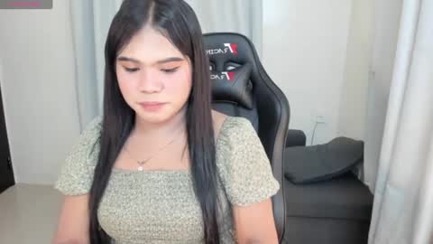 Snapshot of urbabysofia0305 chatting on December 25, 11:00 am Sofia online show from December 25, 11:00 am